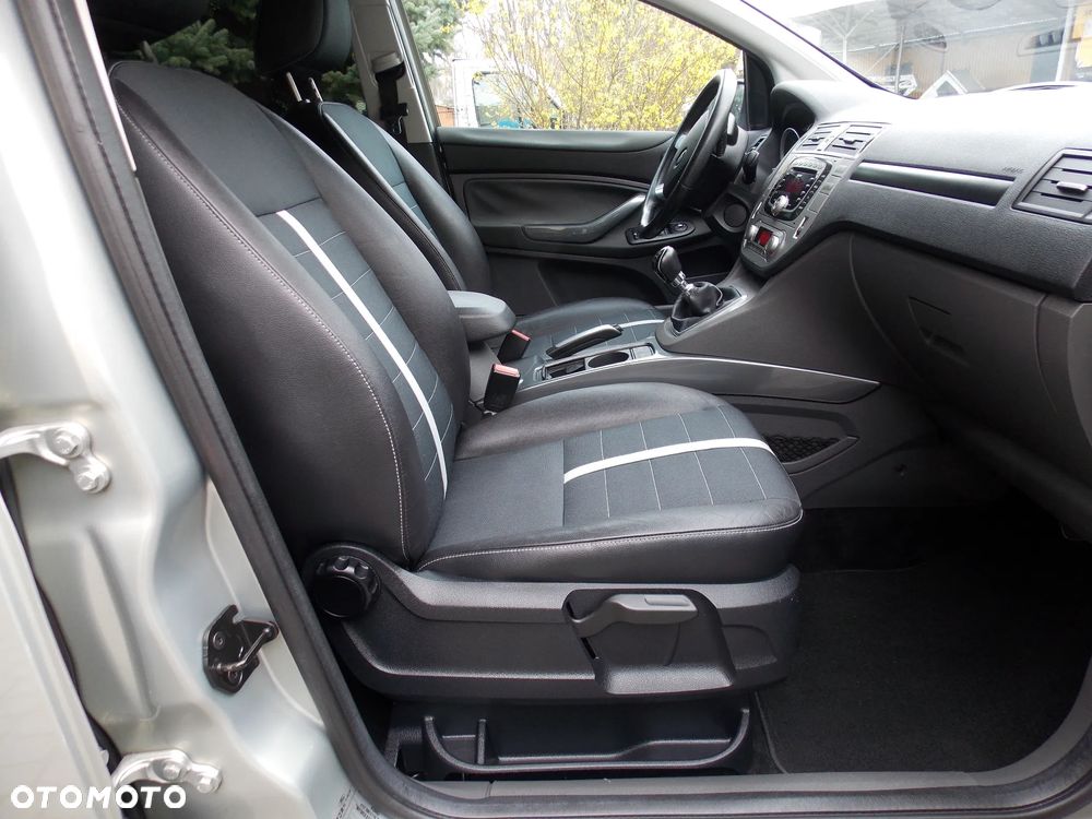 Ford Kuga 2.0 TDCi Titanium - 17