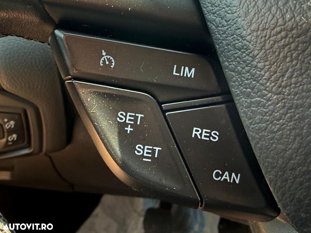 Ford Focus 1.6 TDCI DPF Start-Stopp-System Titanium - 10