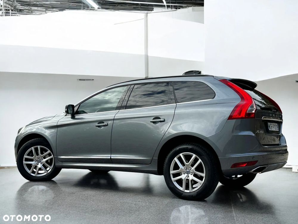 Volvo XC 60 D4 Momentum - 12
