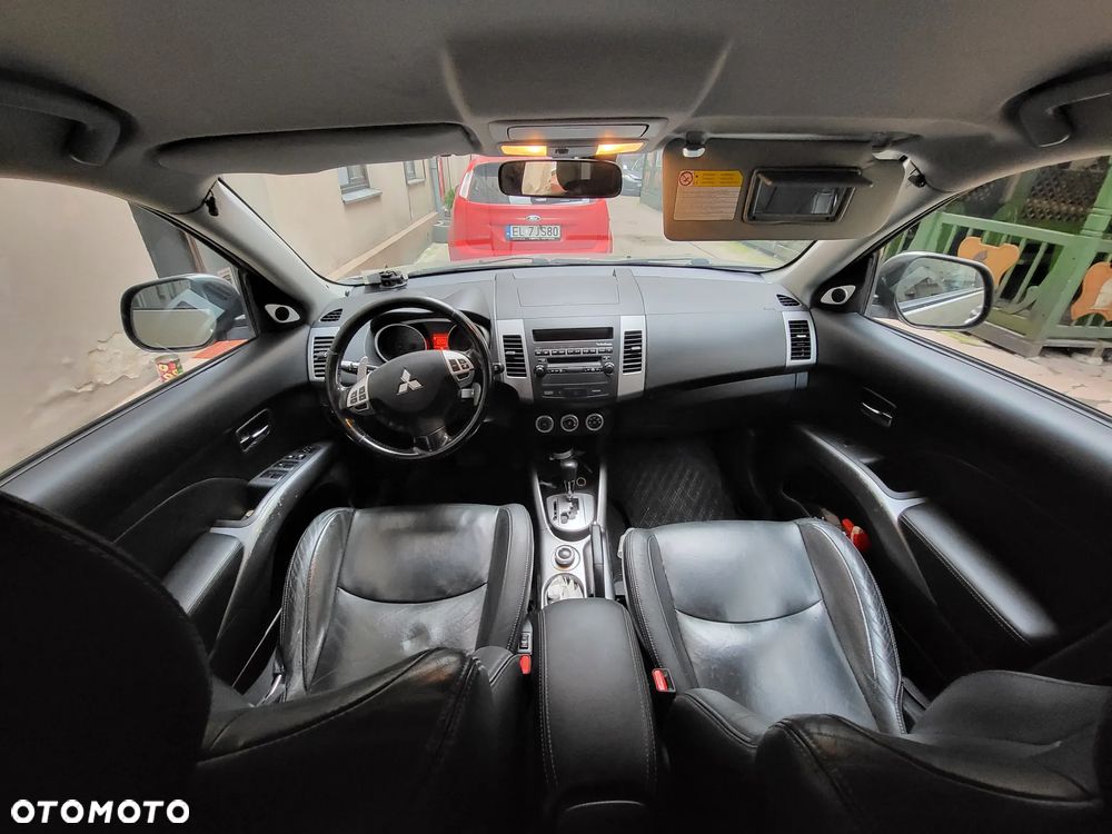 Mitsubishi Outlander 2.4 Instyle CVT - 10