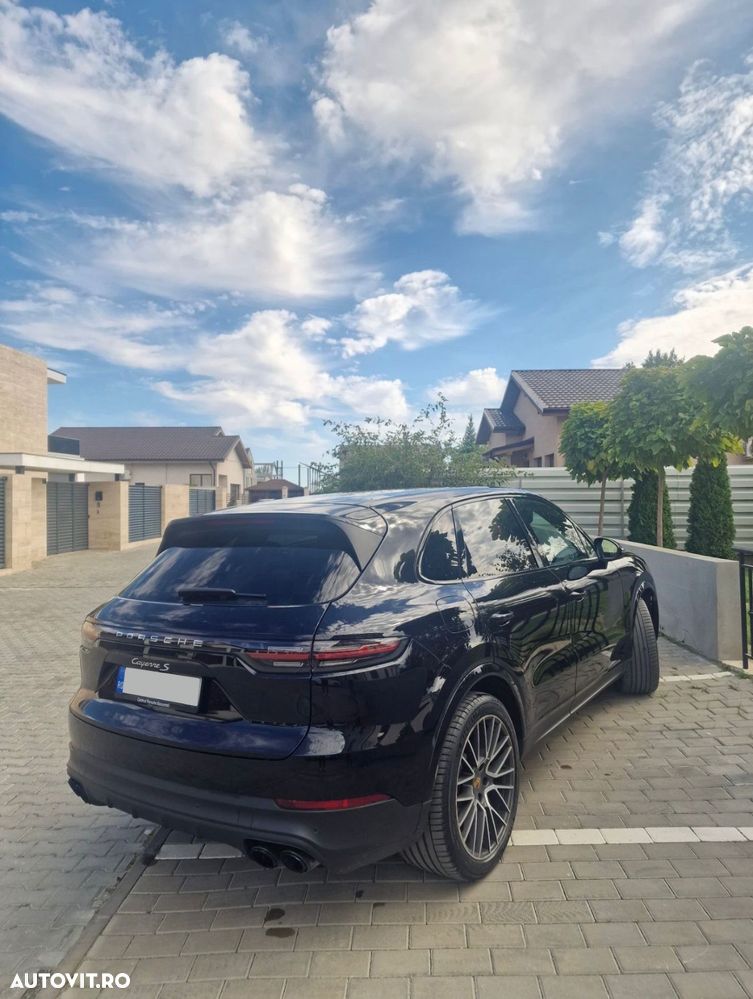Porsche Cayenne S - 3