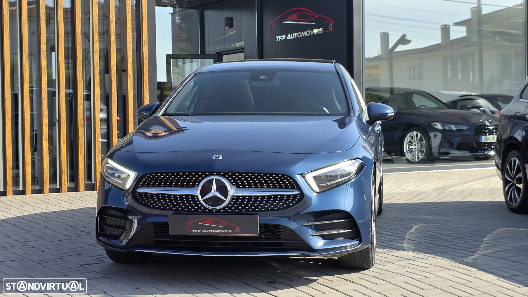 Mercedes-Benz A 250 e AMG Line - 8