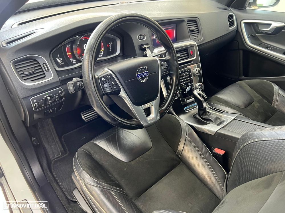Volvo V60 2.4 D6 R-Design Sum.AWD Phev - 7