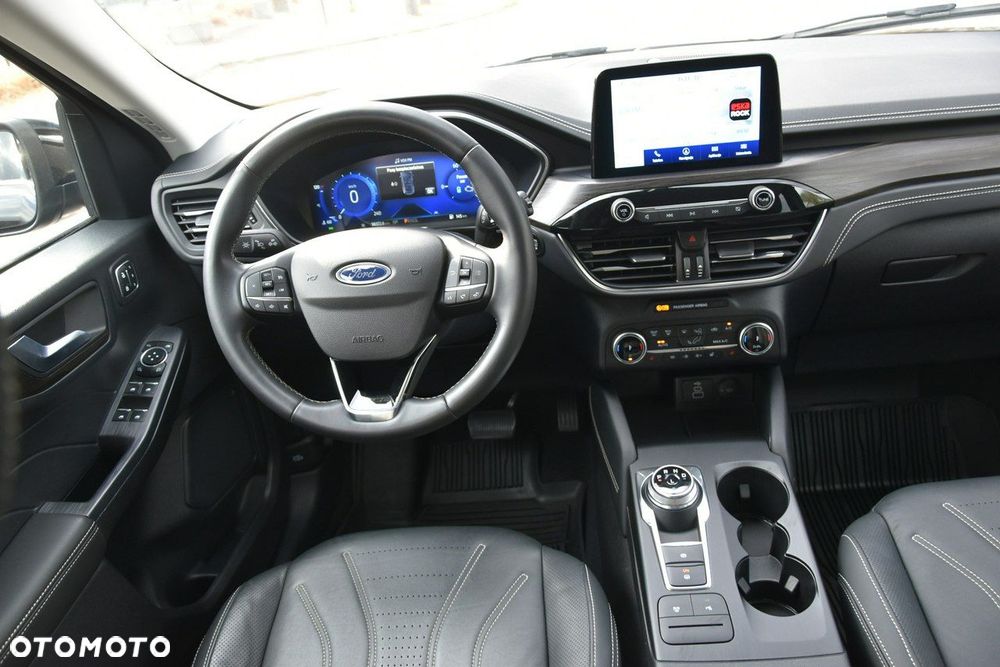Ford Kuga - 11