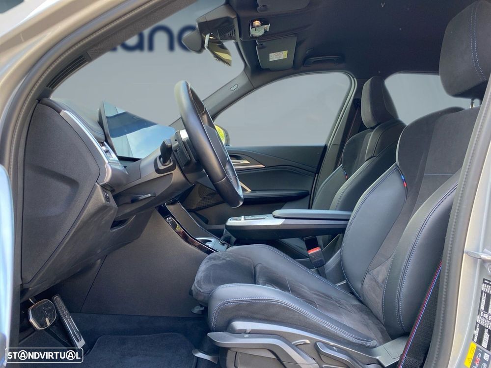 BMW iX1 eDrive20 Pack Desportivo M Pro - 3