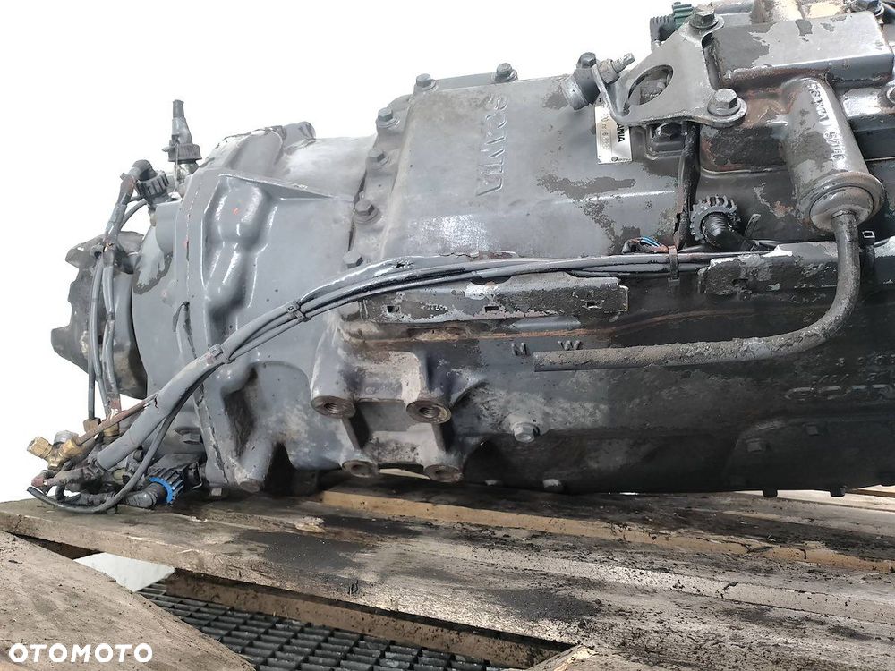 SKRZYNIA BIEGÓW CIĘŻAROWA SCANIA P124 GR900 11.7 D - 5