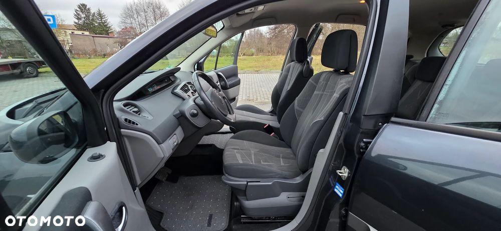 Renault Scenic - 23