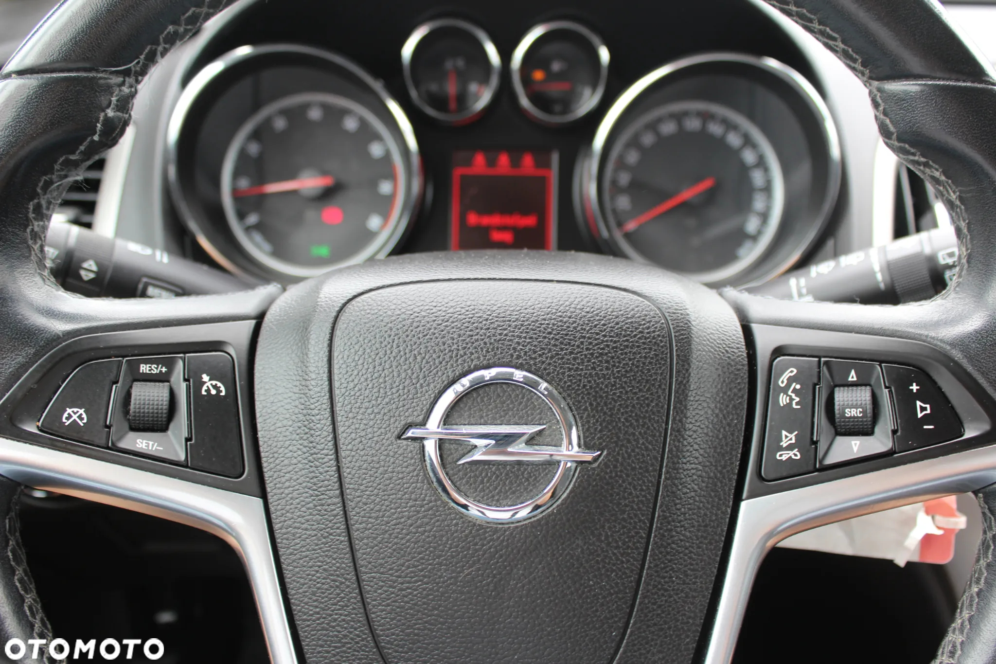 Opel Astra 1.6 NAVI - 12