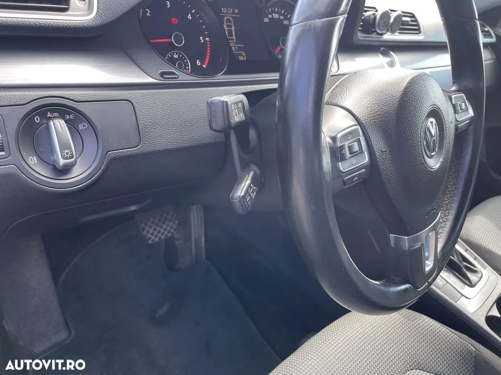 Volkswagen Passat 2.0 TDI BlueMotion Tehnology DSG Trendline - 10