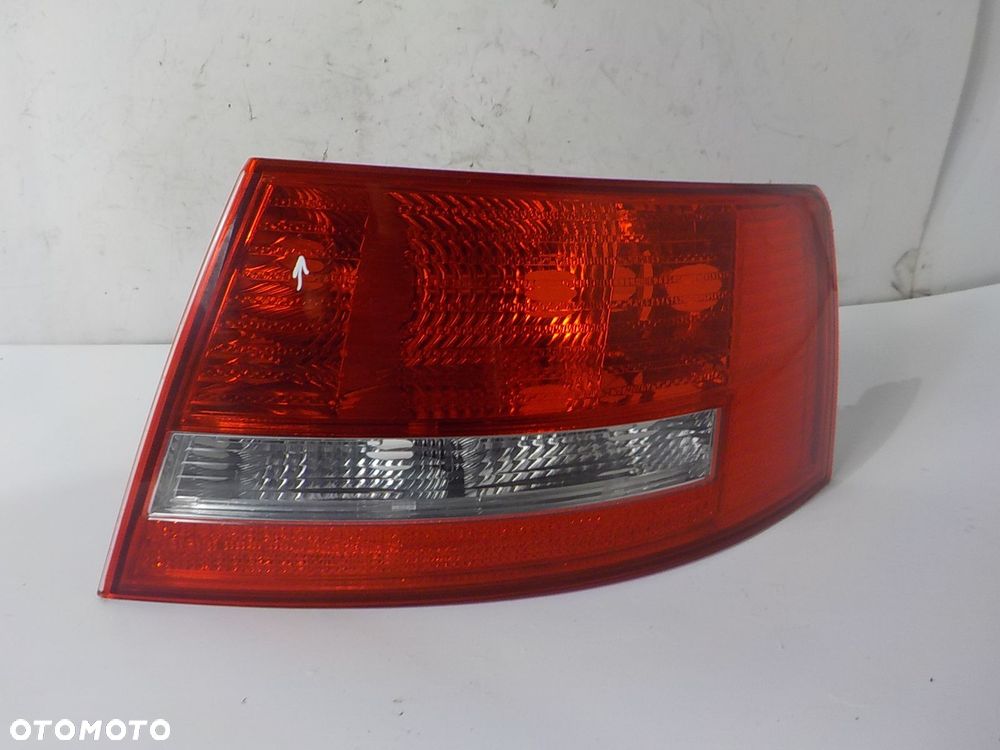 AUDI A6 C6 SEDAN LAMPA PRAWA TYŁ TYLNA - 1