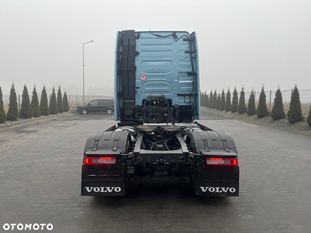 Volvo FH 500 / WERSJA LIMITOWANA / PEŁEN SERWIS / GLOBETROTTER XL / XENON - 10