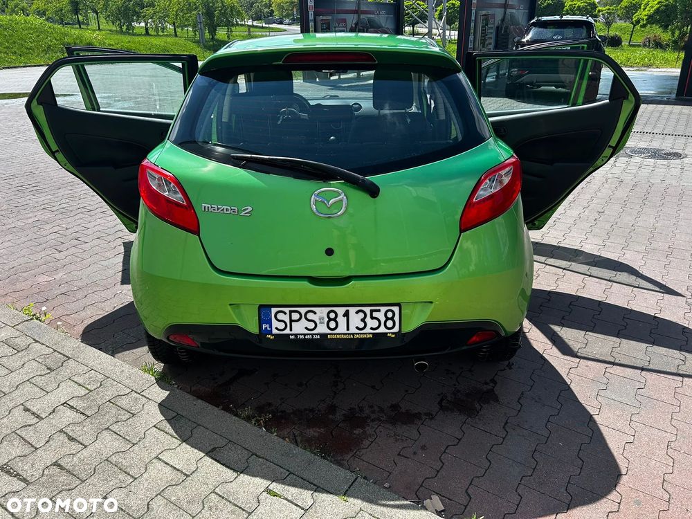 Mazda 2 - 10