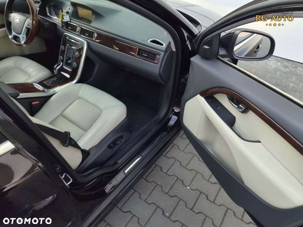 Volvo S80 - 40
