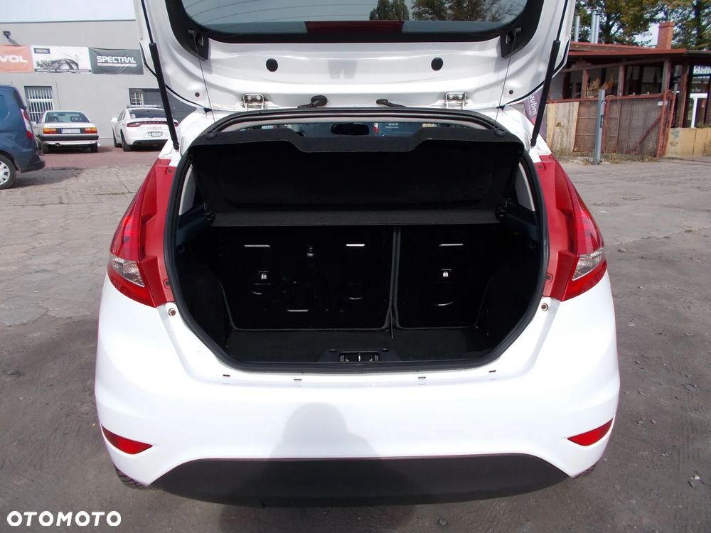 Ford Fiesta 1.25 Trend Edition - 10