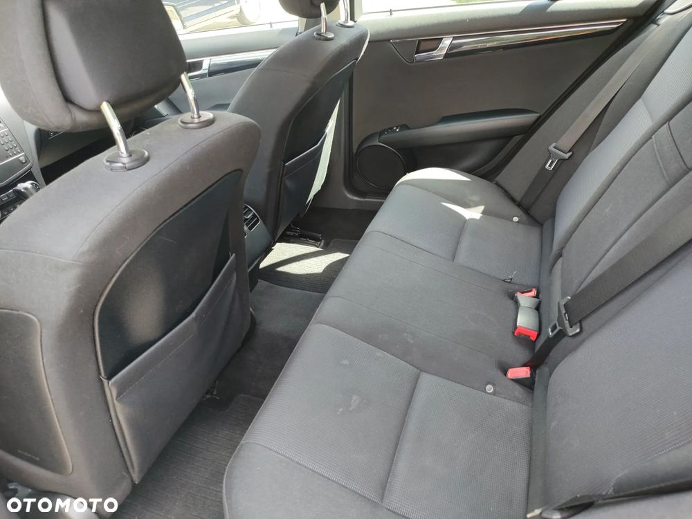 Mercedes-Benz Klasa C 220 CDI DPF Automatik Avantgarde - 10
