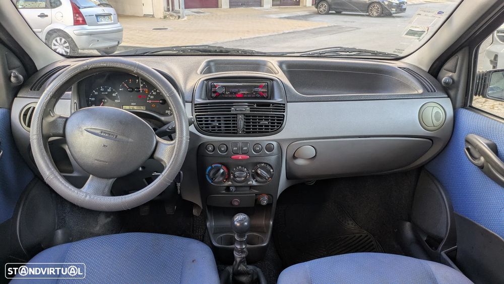 Fiat Punto 1.2 60 Active - 6