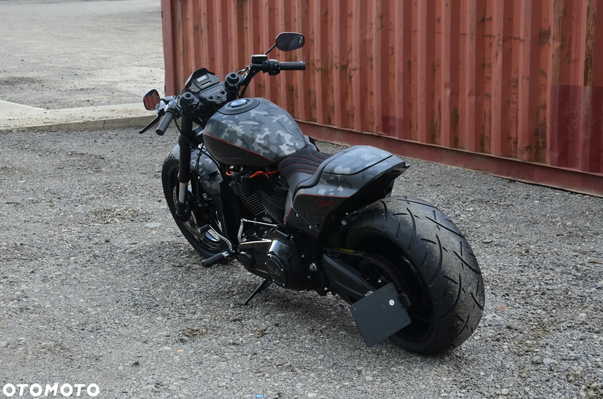 Harley-Davidson Softail FXDR - 7