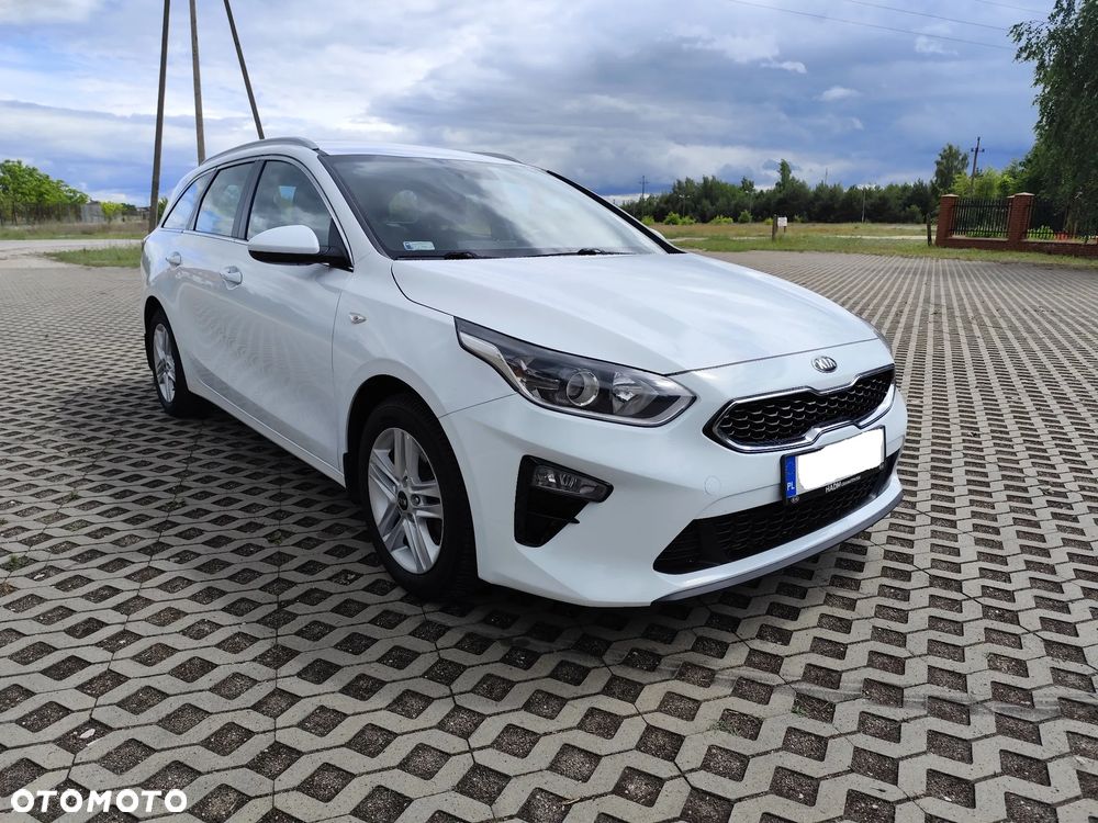 Kia Ceed 1.6 CRDi mHEV M DCT - 11