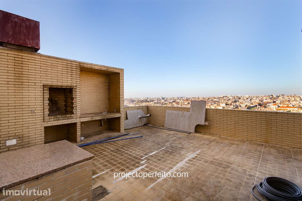 Apartamento T5 DUPLEX Venda em Santa Marinha e São Pedro da Afurada,Vi - Grande imagem: 2/26