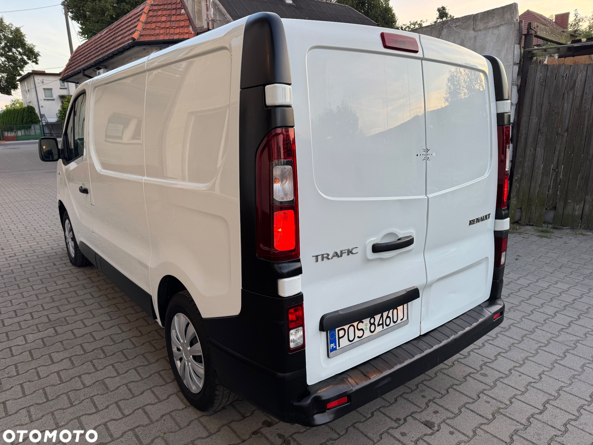 Renault TRAFIC 63tys.km KLIMA, czujniki parkowania, tempomat, świeżo sprowadzony, OKAZJA!!! - 23