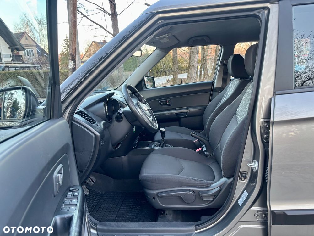 Kia Soul 1.6 CRDI L - 19