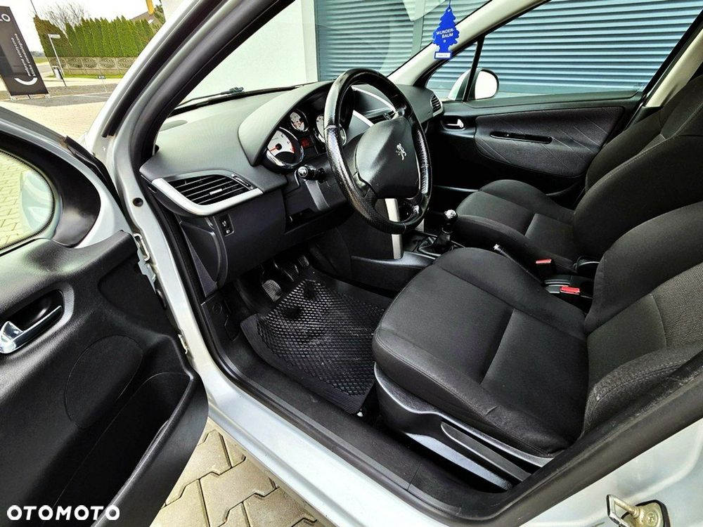 Peugeot 207 1.6 Premium - 7