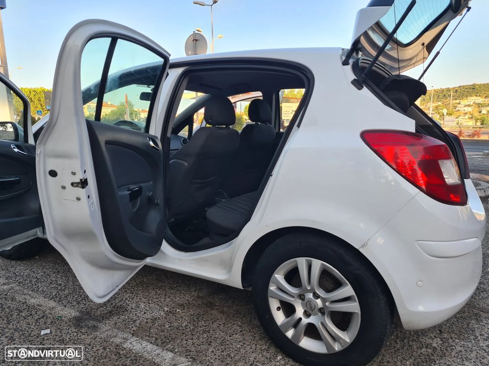 Opel Corsa 1.2 Cosmo - 13
