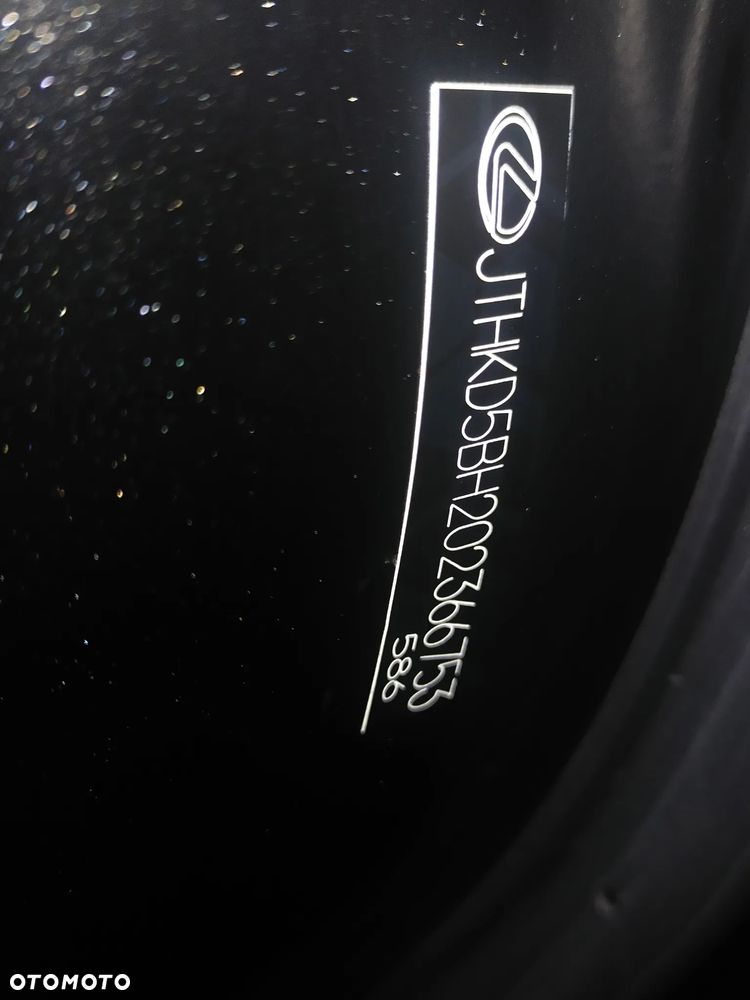 Lexus CT - 18