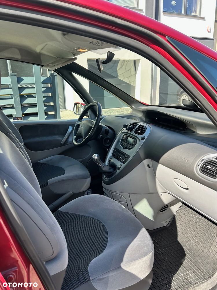 Citroën Xsara Picasso 1.6i 16V SX - 12