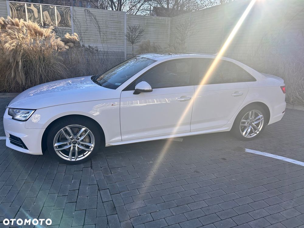 Audi A4 Limousine - 5