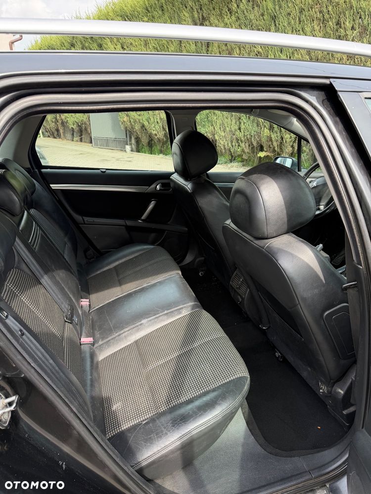 Peugeot 407 2.0 HDI Intense - 12