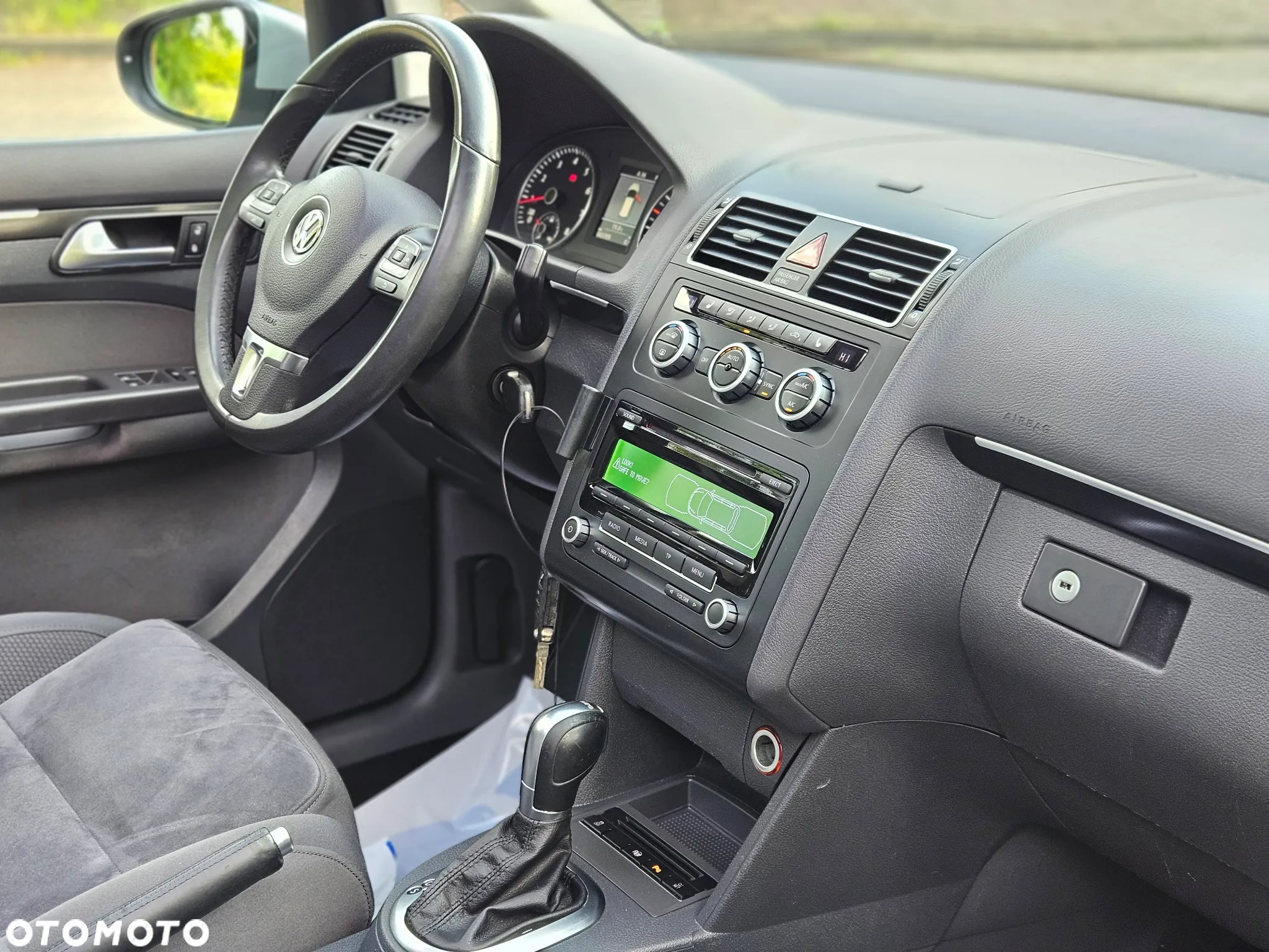 Volkswagen Touran 1.4 TSI Cross DSG - 5
