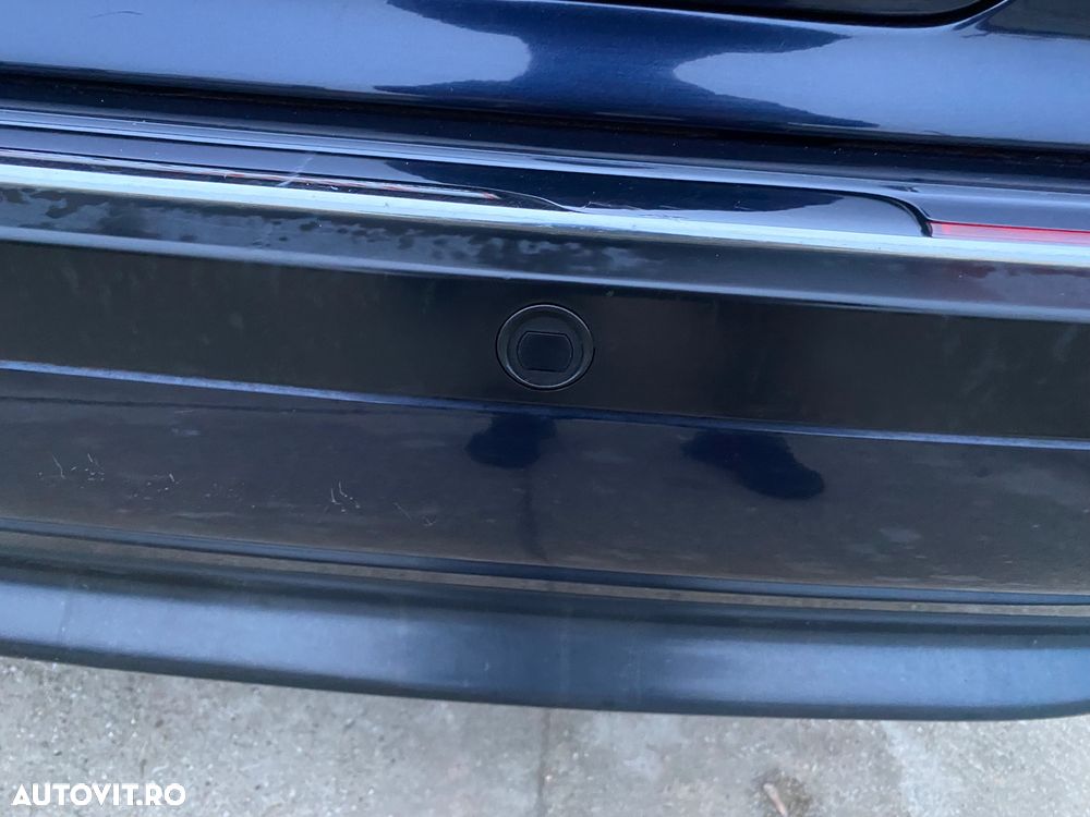 BMW Seria 7 740iA - 34