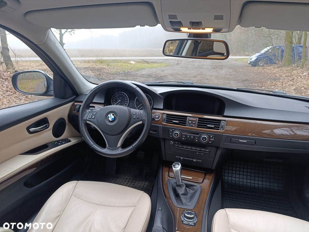 BMW Seria 3 - 17