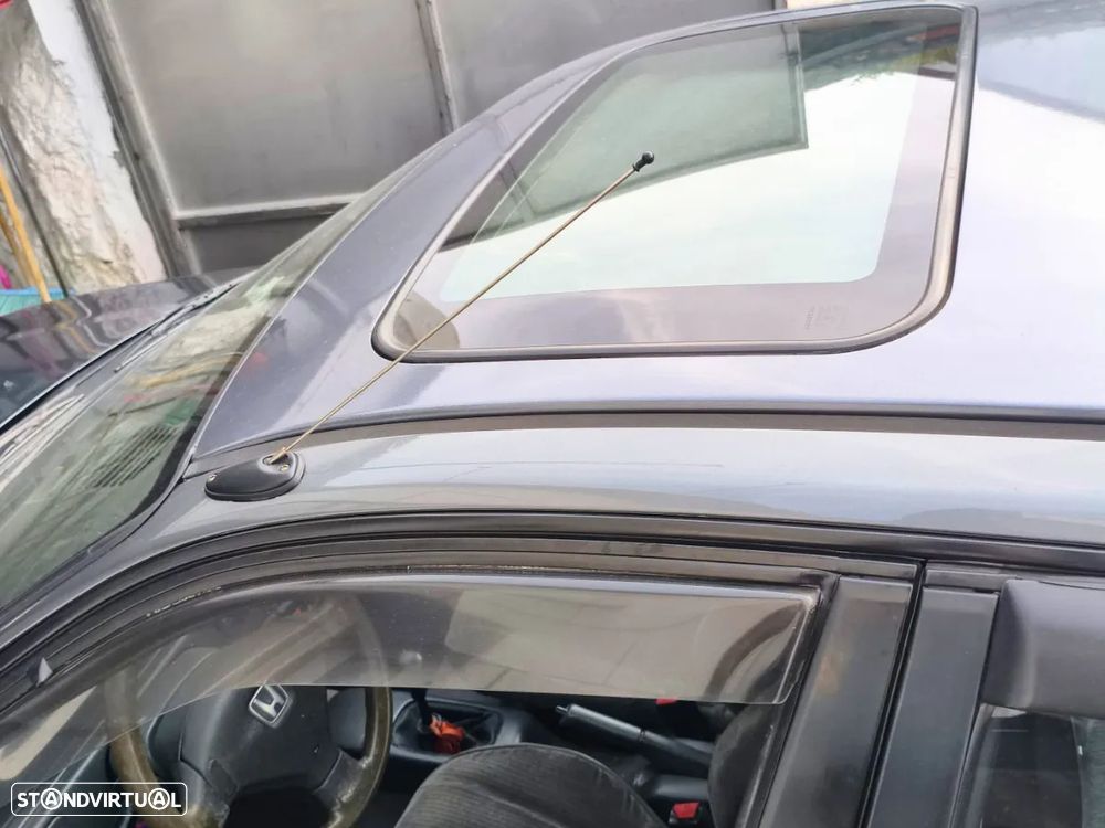 Honda Civic 1.5 LSi 16 V - 4