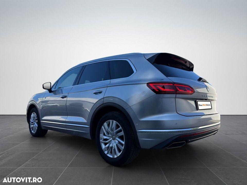 Volkswagen Touareg - 4