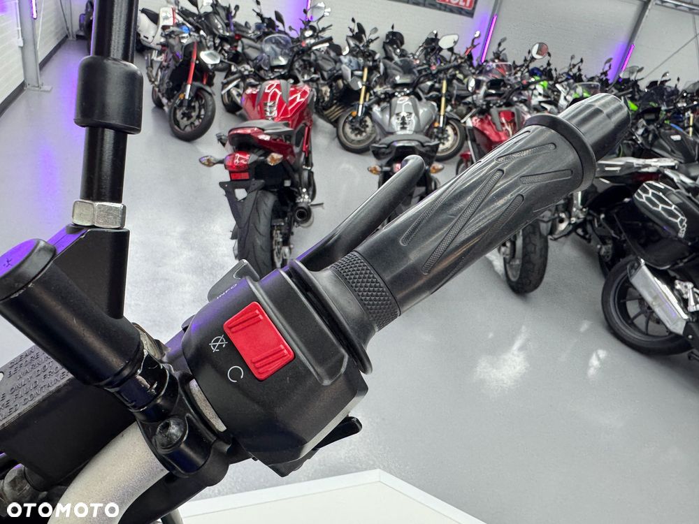 Yamaha MT - 23