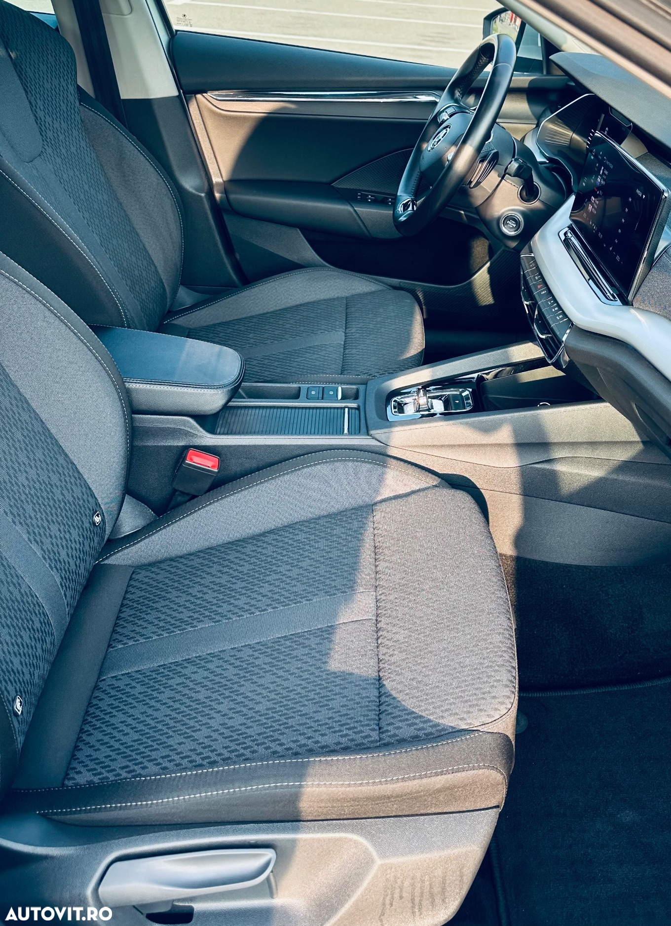 Skoda Octavia Combi 2.0 TDI DSG Style - 11