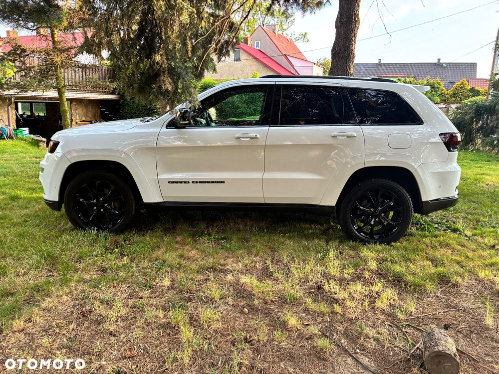 Jeep Grand Cherokee 5.7 V8 HEMI Overland Summit - 12