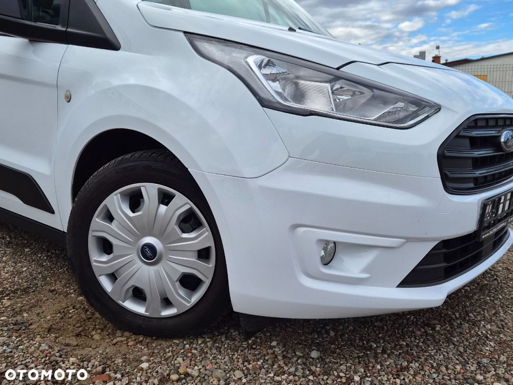 Ford Transit Connect - 28