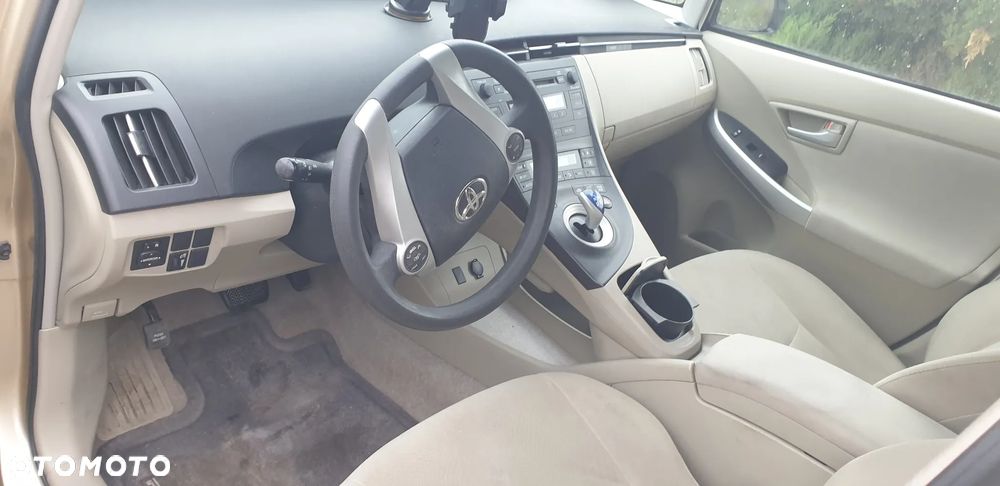Toyota Prius - 6