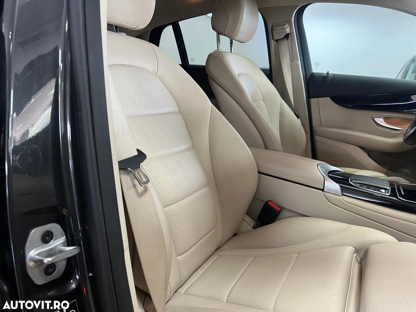 Mercedes-Benz GLC Coupe 200 d 4Matic 9G-TRONIC Exclusive - 16