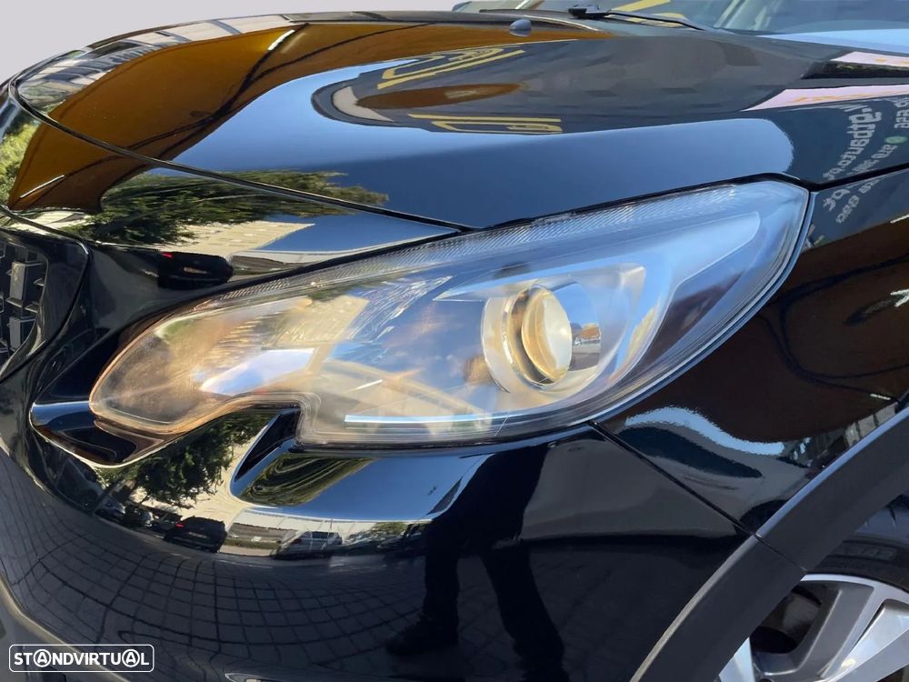 Peugeot 2008 - 8