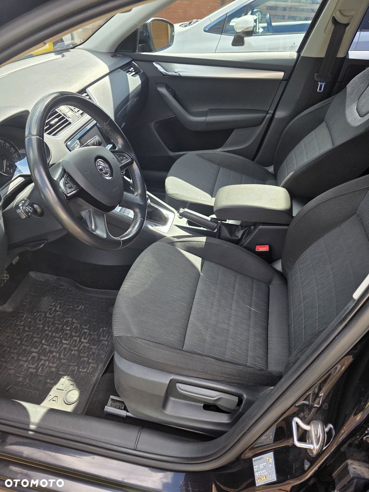 Skoda Octavia 1.4 TSI Elegance DSG - 12