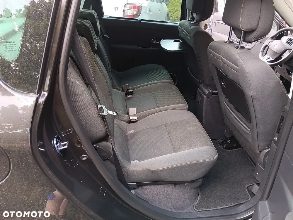 Renault Scenic 1.6 16V 110 Dynamique - 22