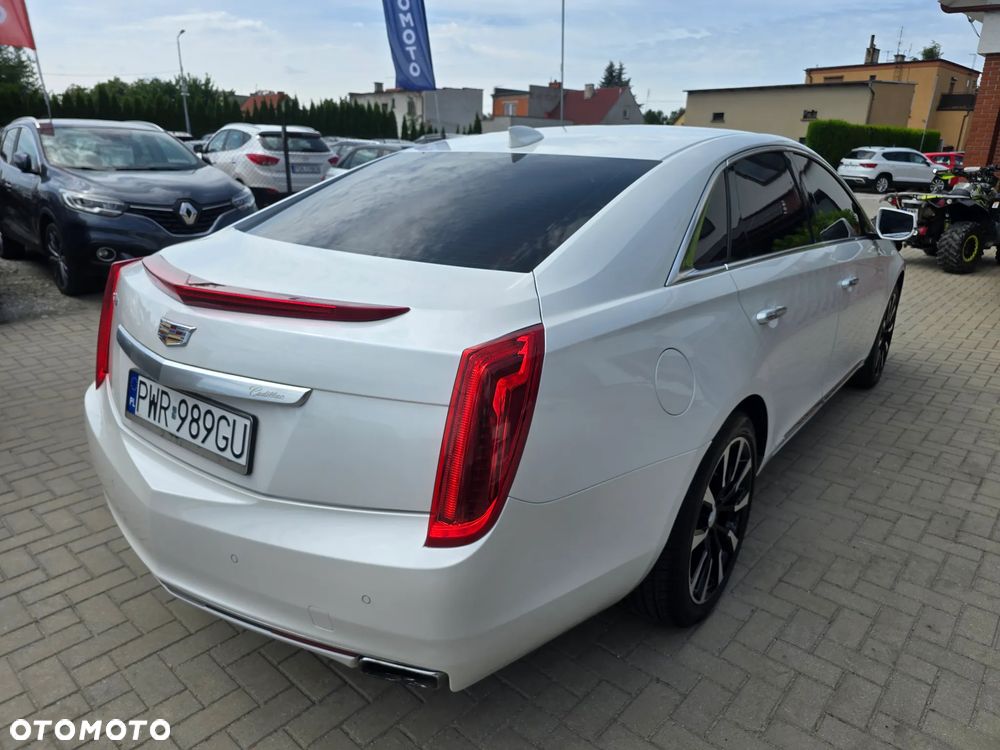 Cadillac XTS - 4