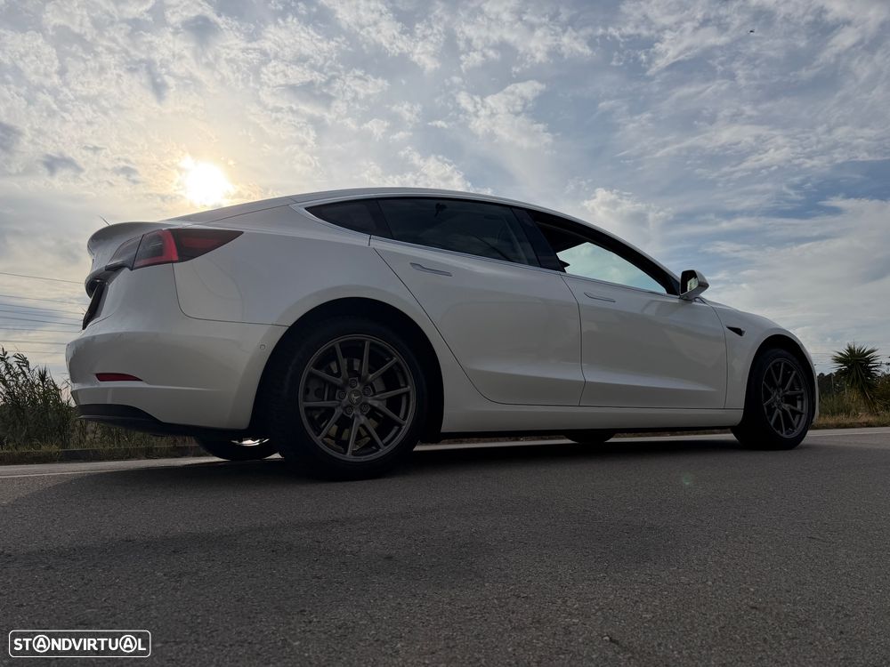 Tesla Model 3 Standard Range Plus RWD - 5