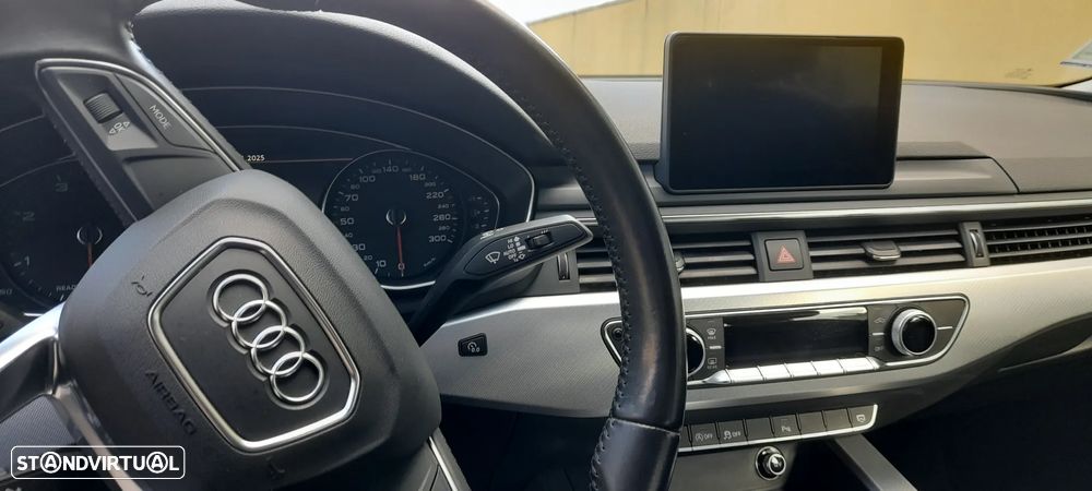 Audi A4 2.0 TDI Advance - 9