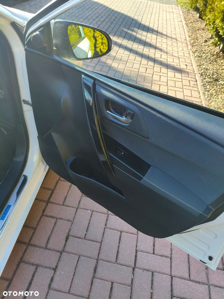 Toyota Auris 1.8 VVT-i Automatik Cool - 10