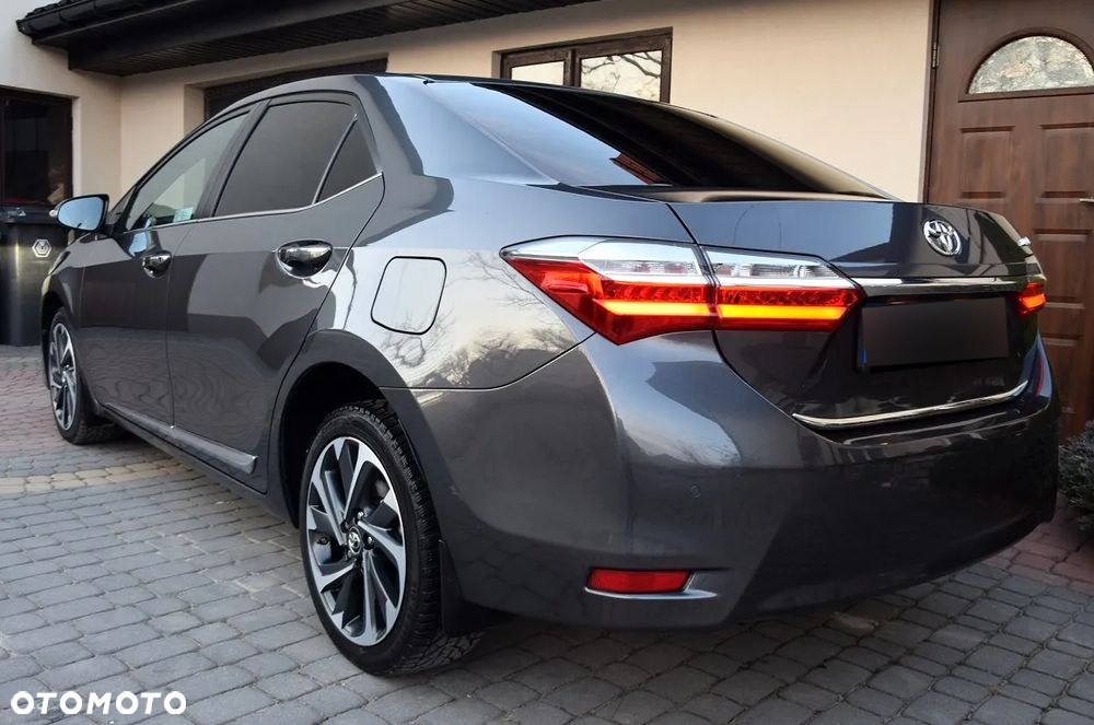 Toyota Corolla 1.6 Prestige EU6 - 3